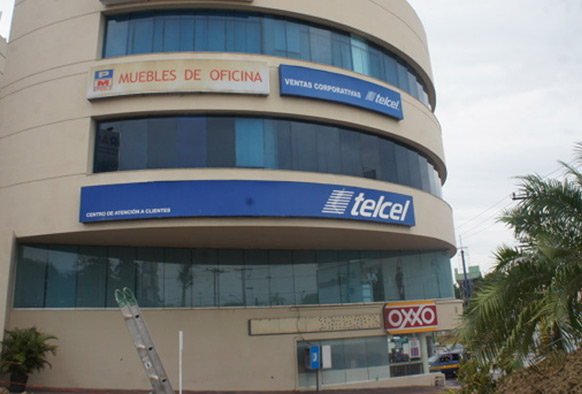 Vista de Punto Marqués en Tampico con servicios, restaurantes y comercios para resolver todo en un solo lugar